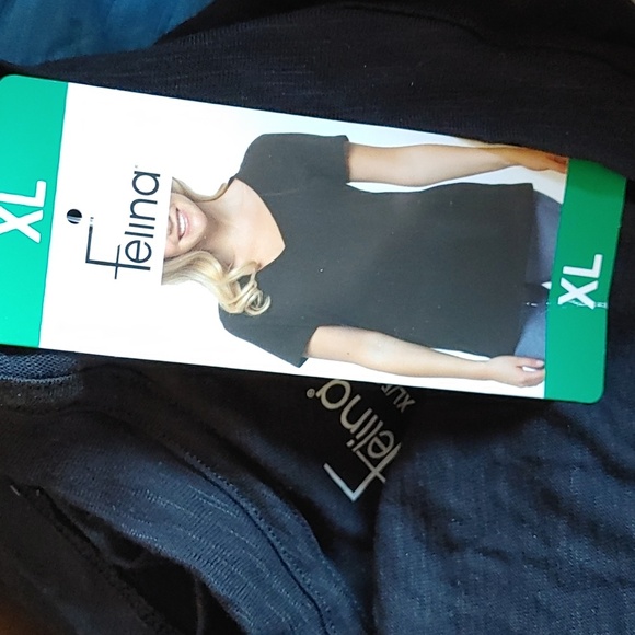 NWT Felina V-Neck Casual Short Sleeve Tee Black - Picture 5 of 5